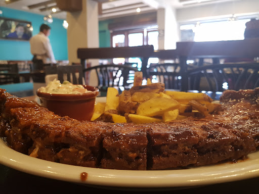 SALLKA Polleria Restaurant