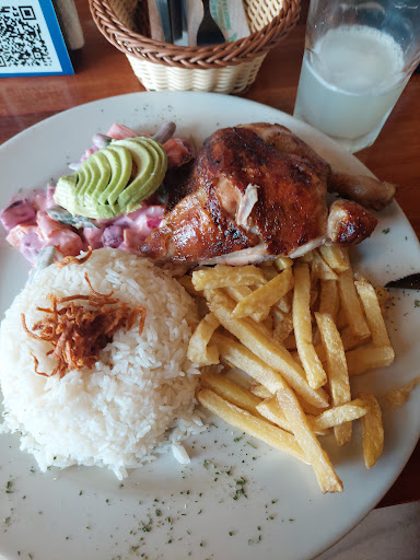 Pardos Chicken Bellavista