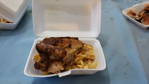 Pollos y Parrillas Manzaneda