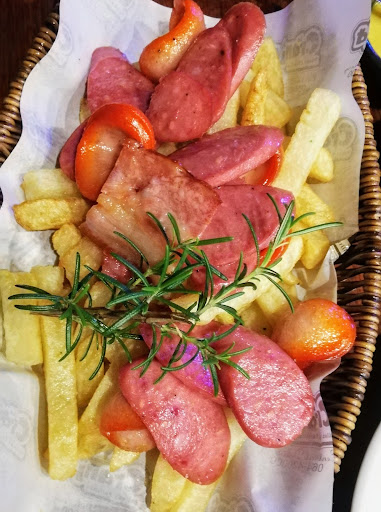 La granja Pollos y parrillas