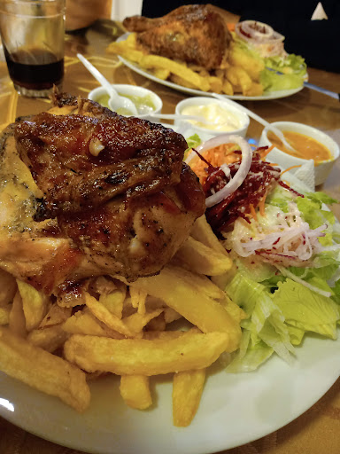 Lucho Caipo Pollos a la Brasa