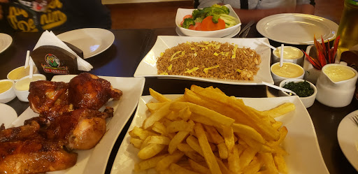 Pollos Y Parrillas 
