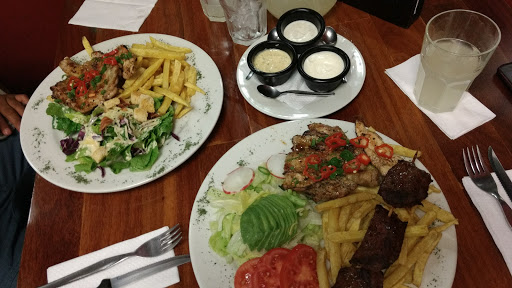 Pardos Chicken San Isidro