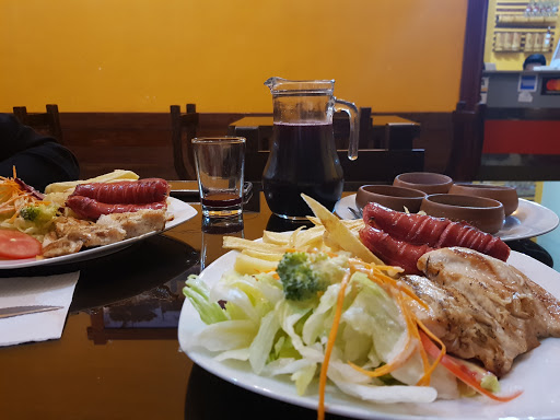 Pollos y Parrillas 